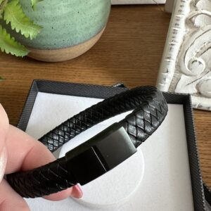 Equilibrium mens leather bracelet main image