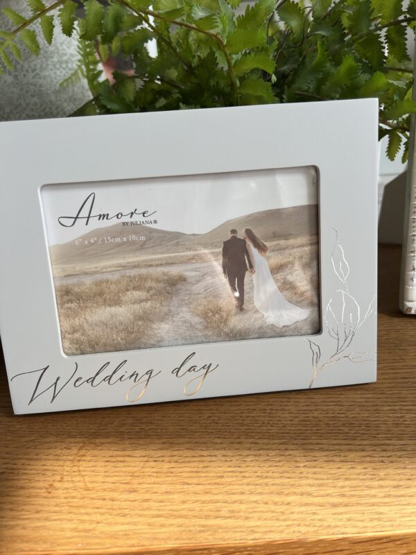 Amore grey wedding day frame main image